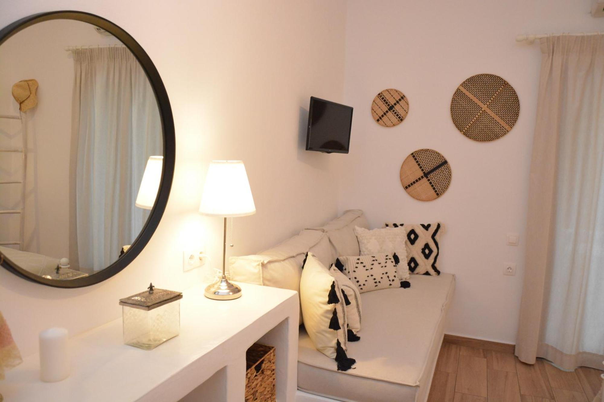 Patmos Little Suites Скала Екстериор снимка