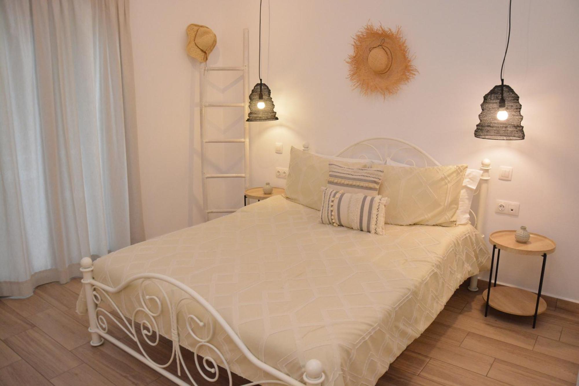 Patmos Little Suites Скала Екстериор снимка
